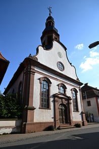 Evangelische Kirche Mettenheim (Foto: Ben Pakalski)