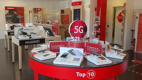 Vodafone Store | V.le Navigazione Interna