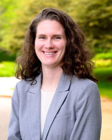 Photo of Lauren Schoenberger