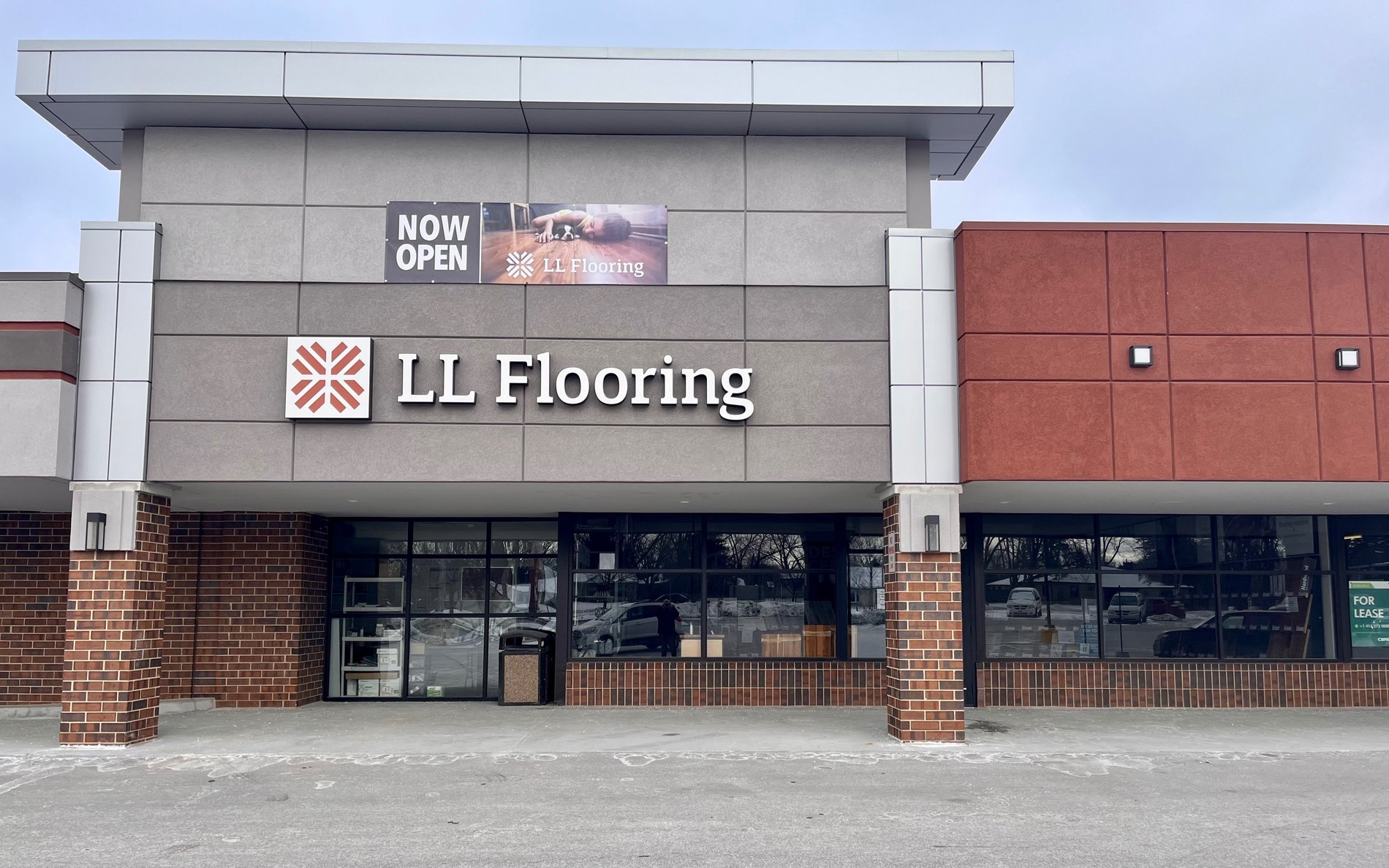 LL Flooring (Lumber Liquidators) 1451 Menomonee Falls N81W15180