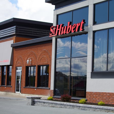 St-Hubert Restaurant et bar - Saint-Georges-de-Beauce