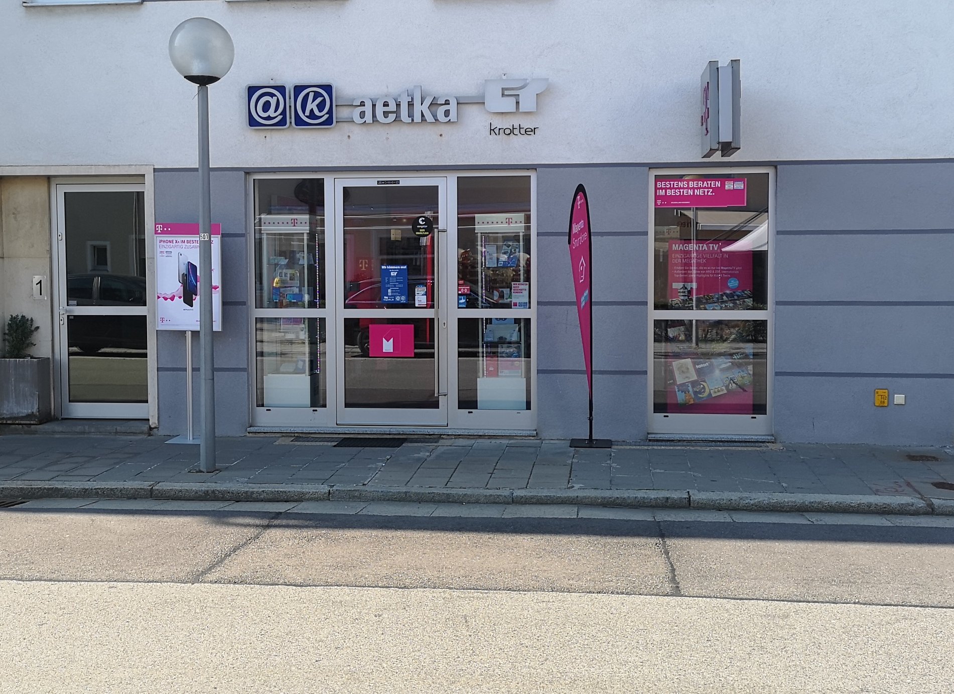 Store photo