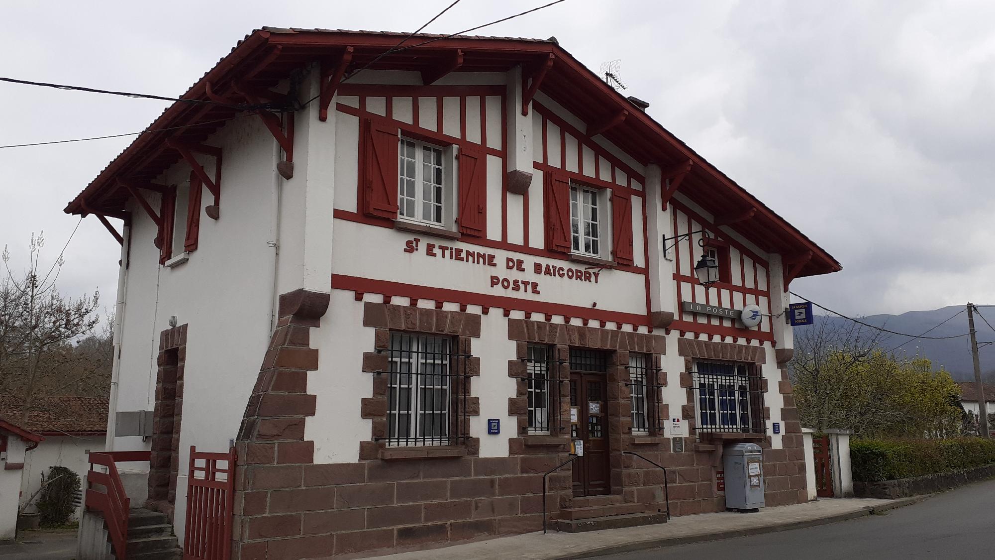 La Poste SAINT ETIENNE DE BAIGORRY (64430) La Poste