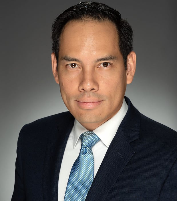 Dr. Clifton Huang