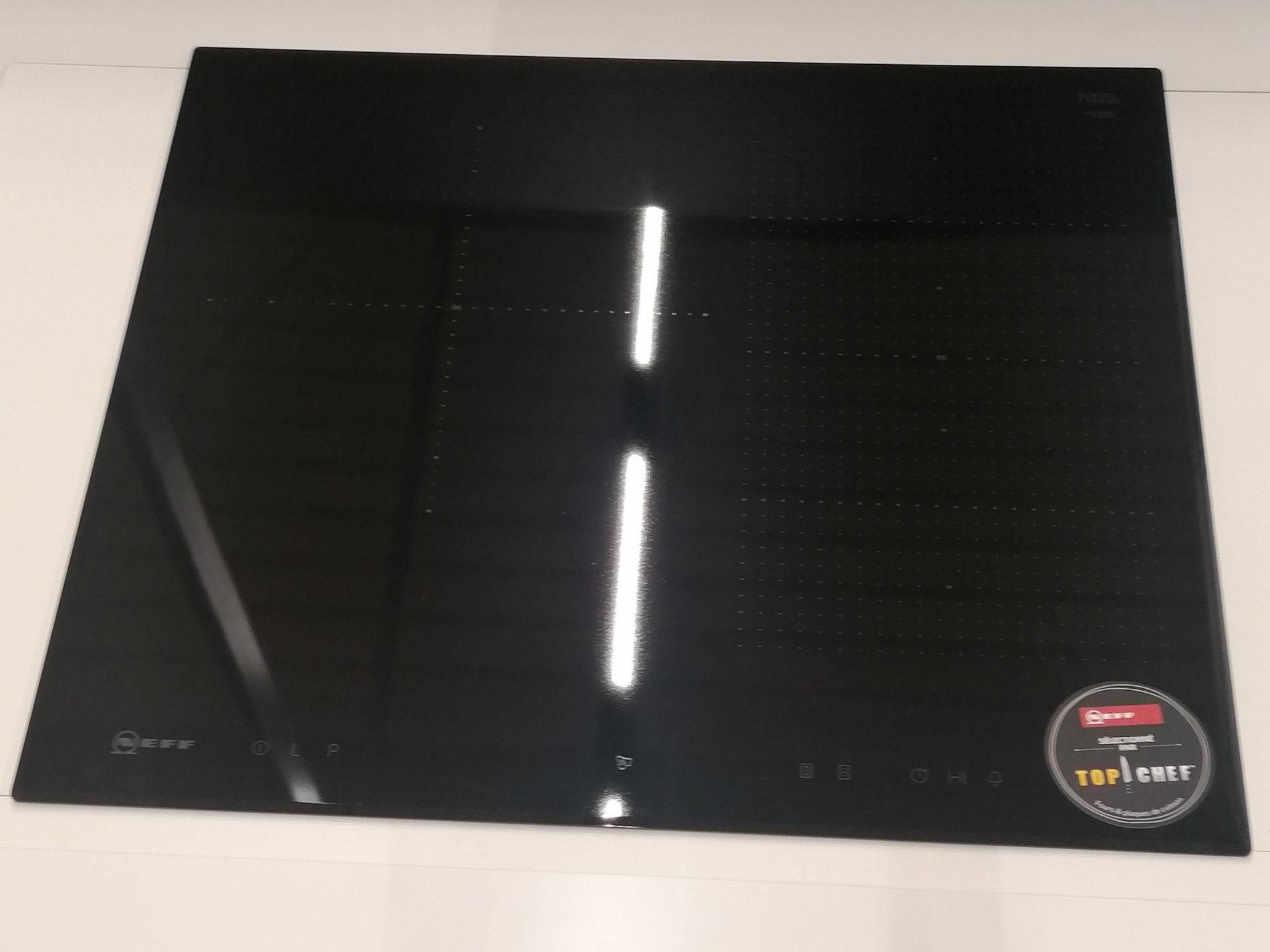 Les tables de cuisson induction Neff chez Boulanger Troyes-Saint Parres Aux Tertres