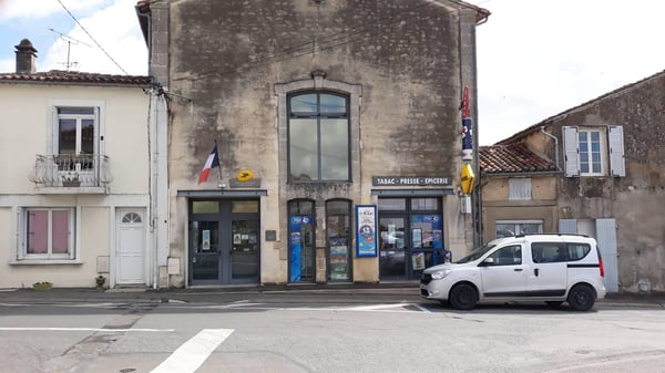 Photo du point La Poste Agence Communale ST SATURNIN Mairie