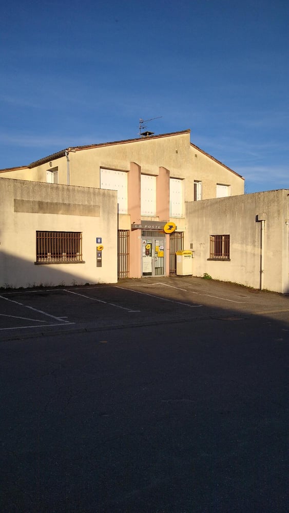 Photo du point La Poste CASTELNAU MONTRATIER