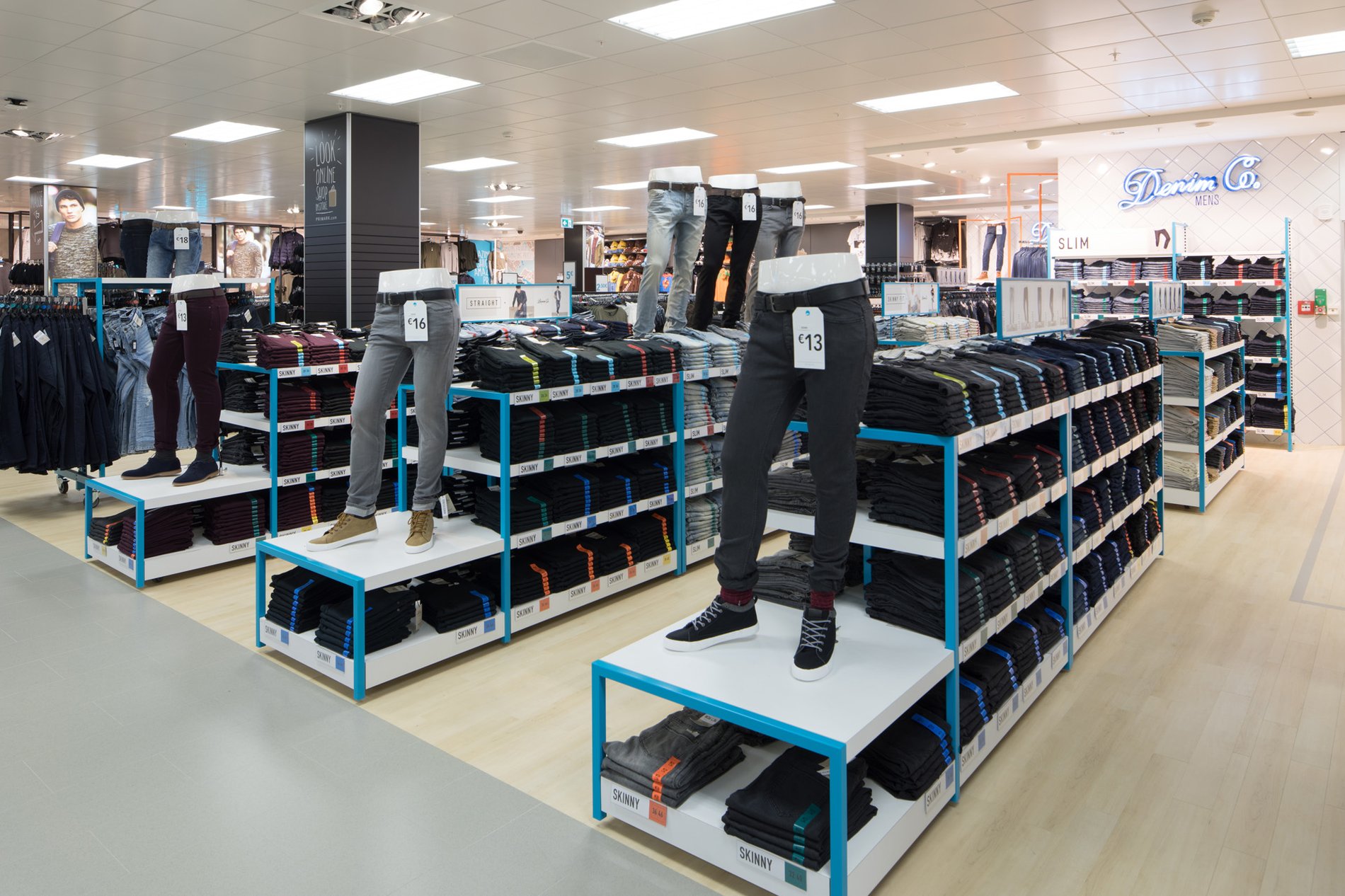 Primark Mannheim Take Care Stay Safe