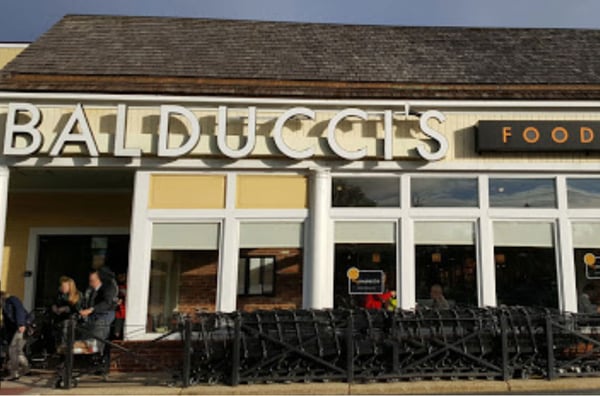 Balduccis store front photo
