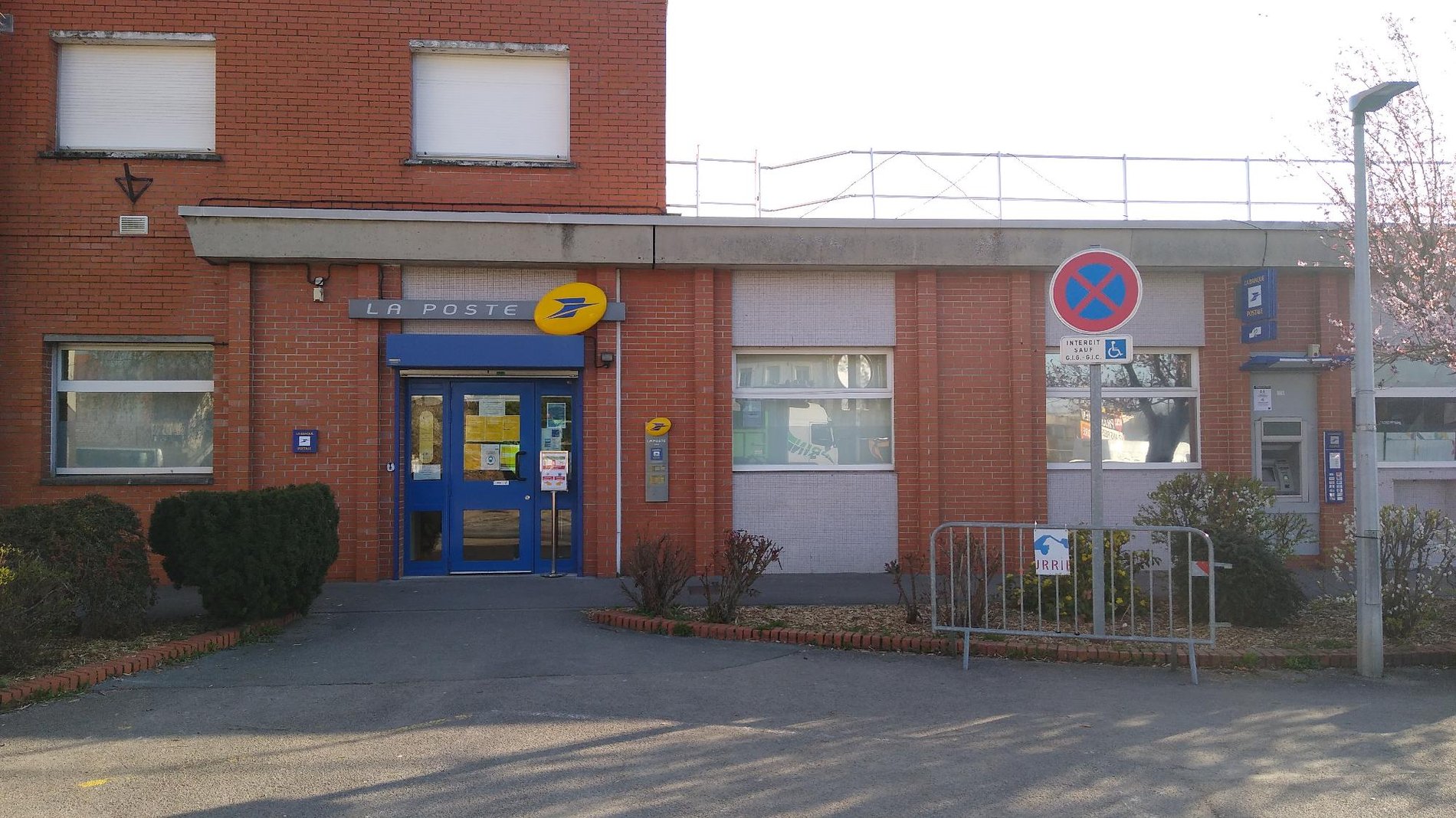 la-poste-lillers-62190-la-poste