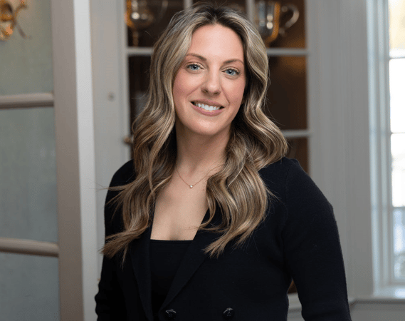 Photo of Stephanie Izzo