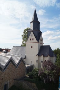 Alte und Neue Martinskirche Heuchelheim - Evangelische Martinsgemeinde Heuchelheim-Kinzenbach