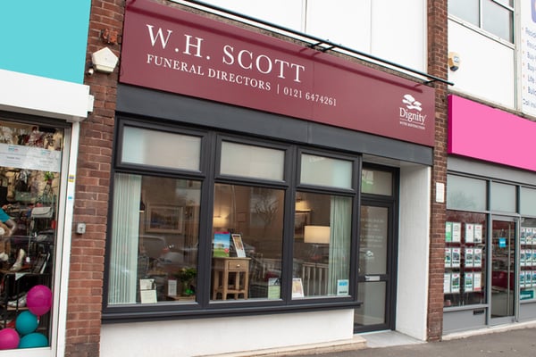 Find a Funeral Director in Birmingham | Dignity Funerals