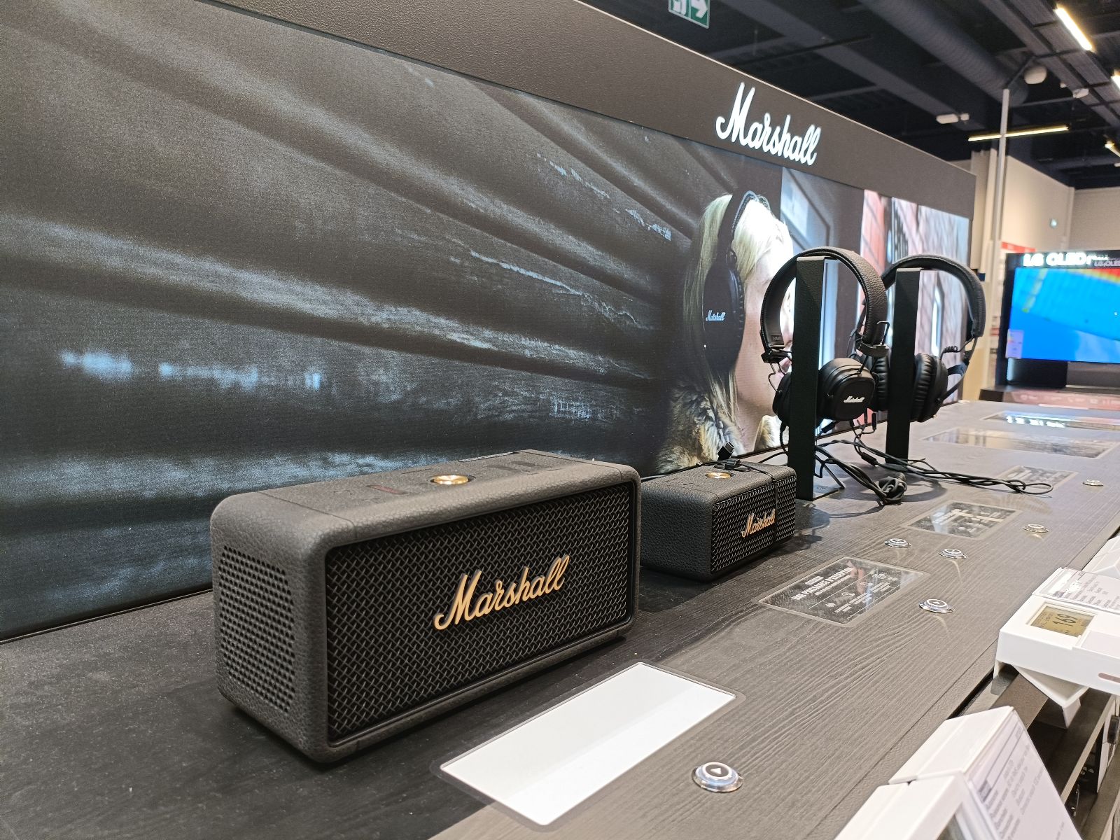 Enceinte portable MARSHALL Emberton BT Noire à boulanger Limonest