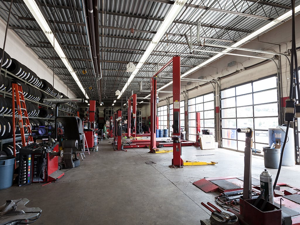 Tire Discounters Slate Ridge tires, alignment, brakes, autoglass in