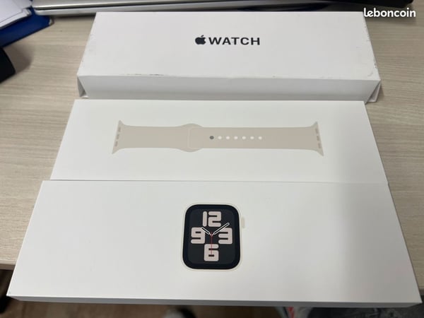 Montre connectée Apple Watch SE 44mm Starlight Cellular