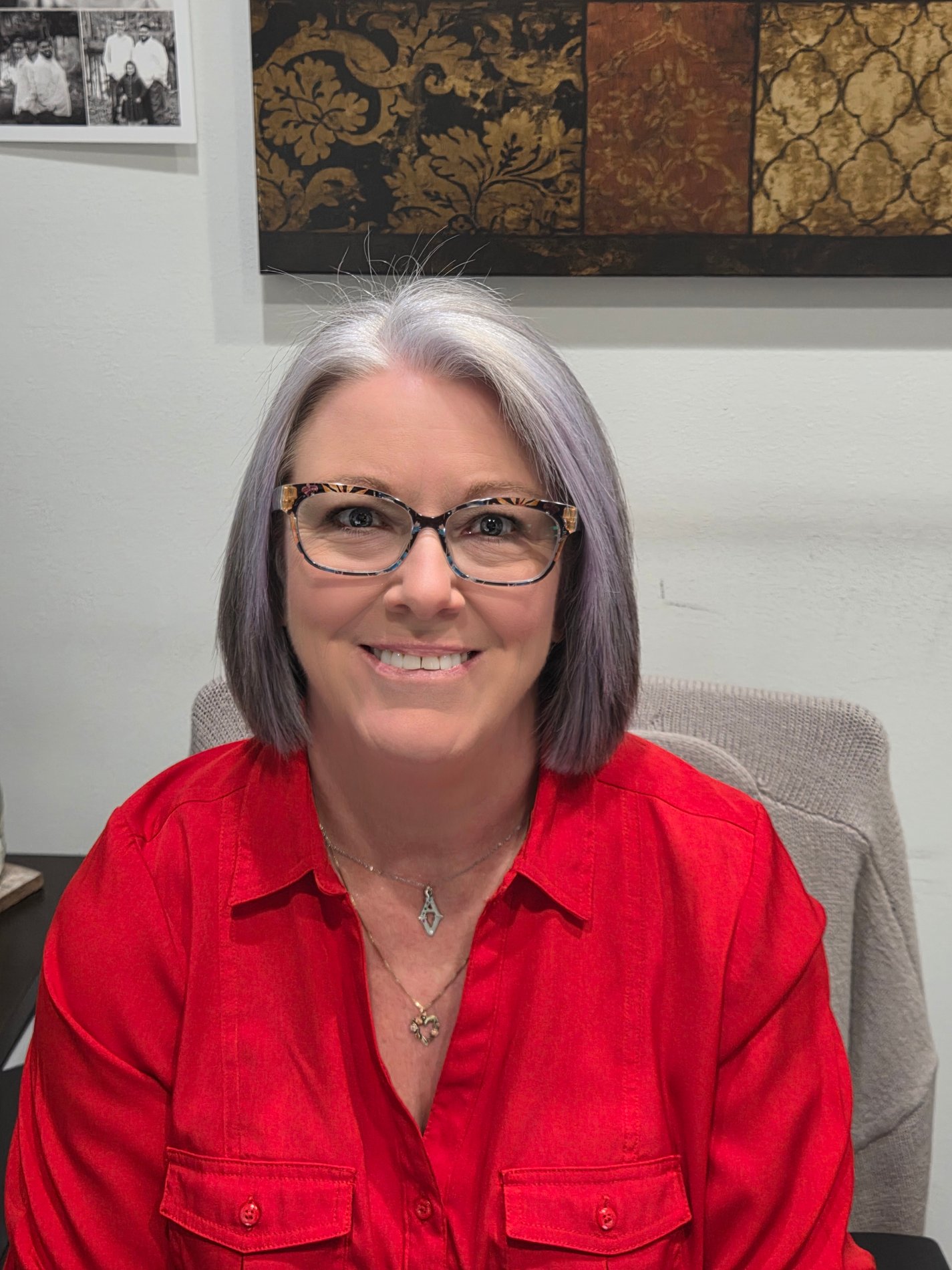 Amy Benintende
Senior Customer Service Professional