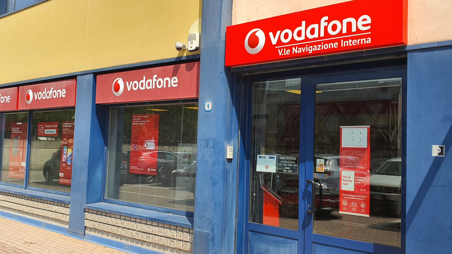 Vodafone Store | V.le Navigazione Interna