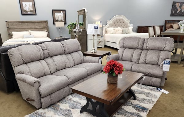 Tomah Slumberland Furniture recliner