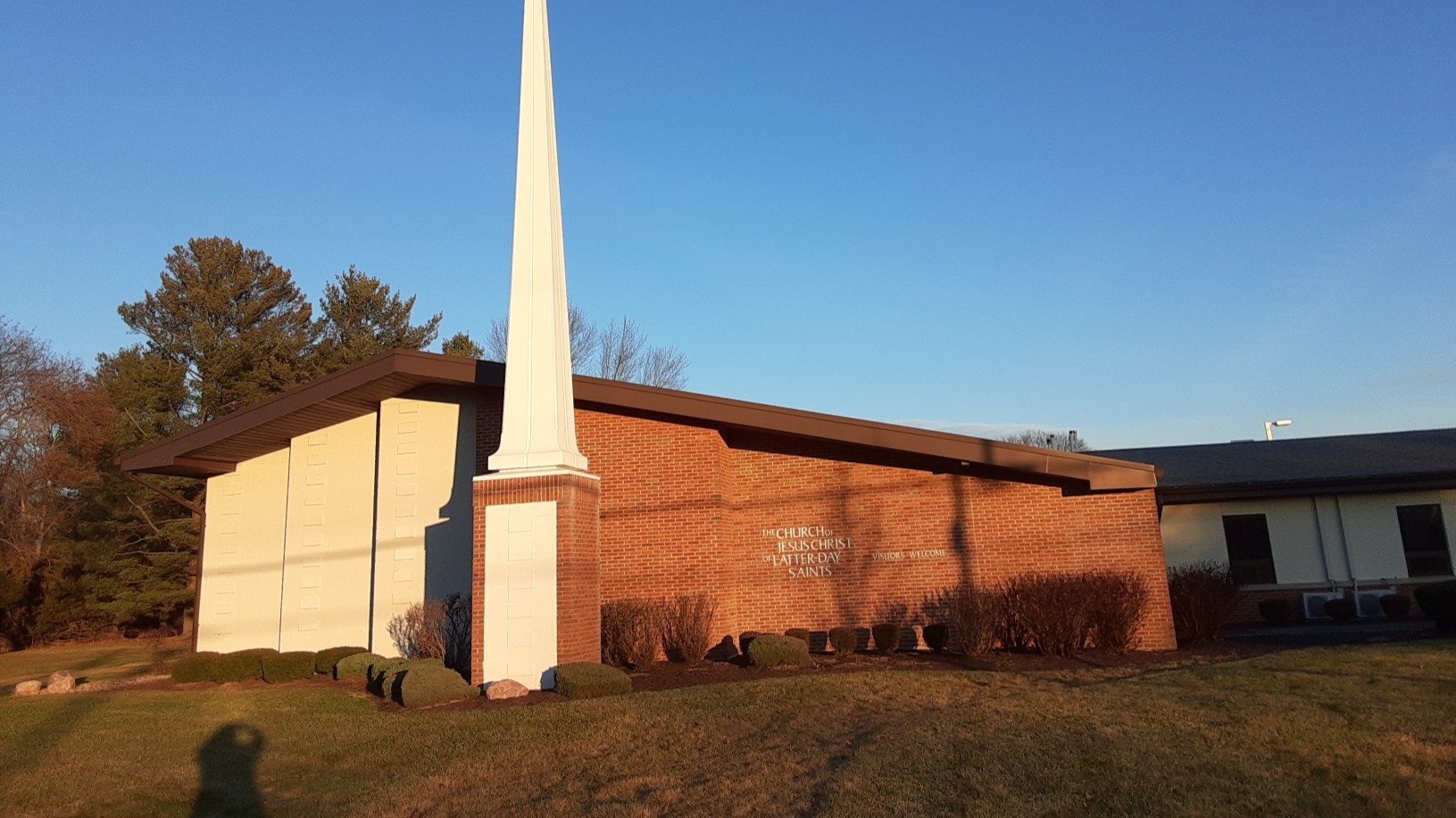 Christian Church in Mansfield, OH 1951 Middle Bellville Road Church