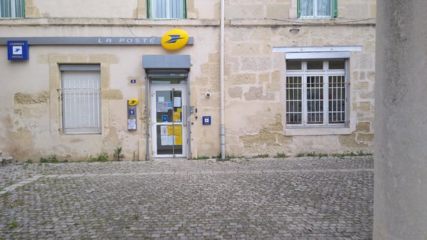 Photo du point La Poste MONTBAZIN