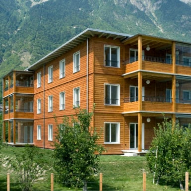 1er immeuble en bois certifié Minergie P-eco parasismique de Suisse