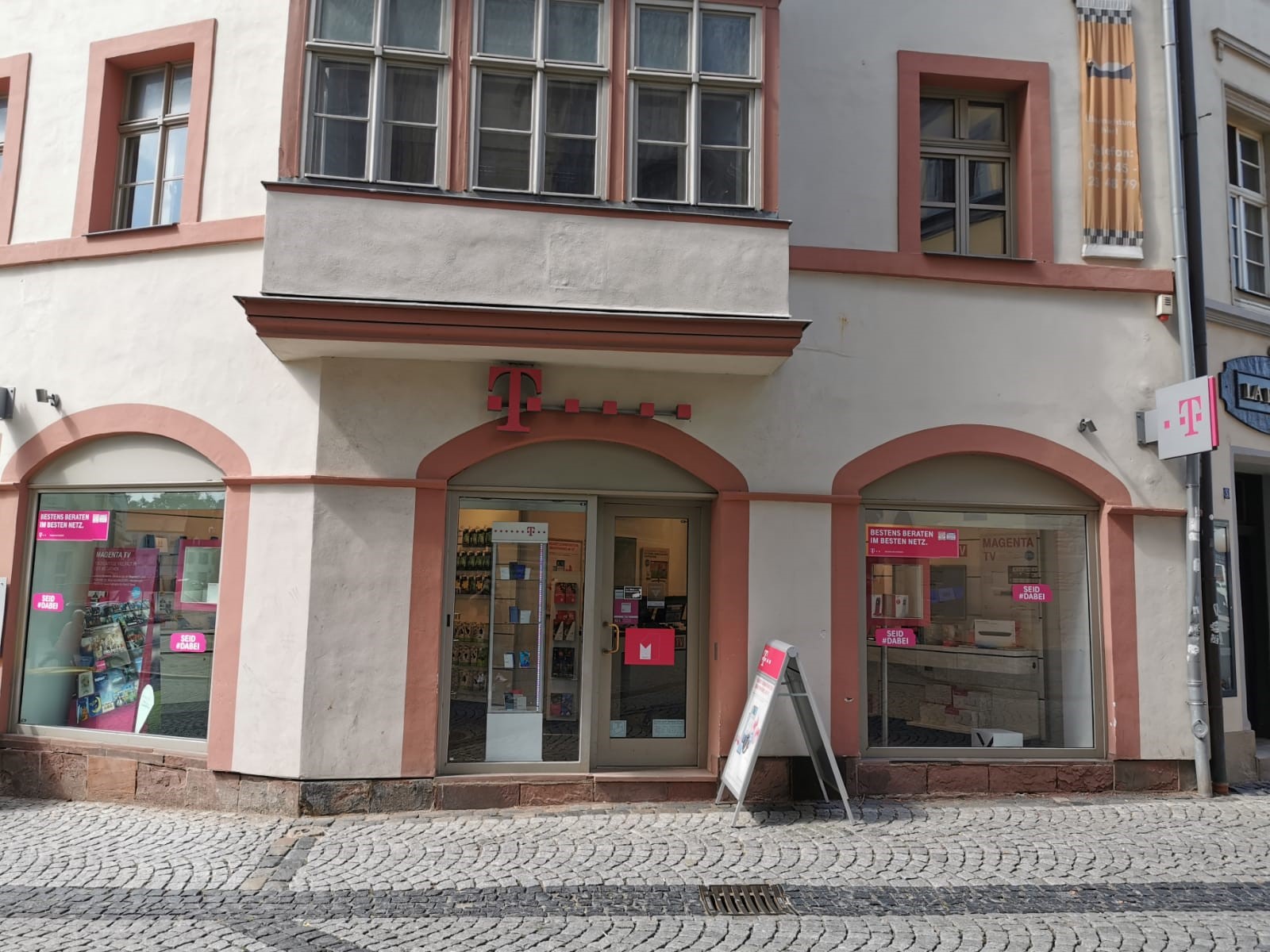 Store photo