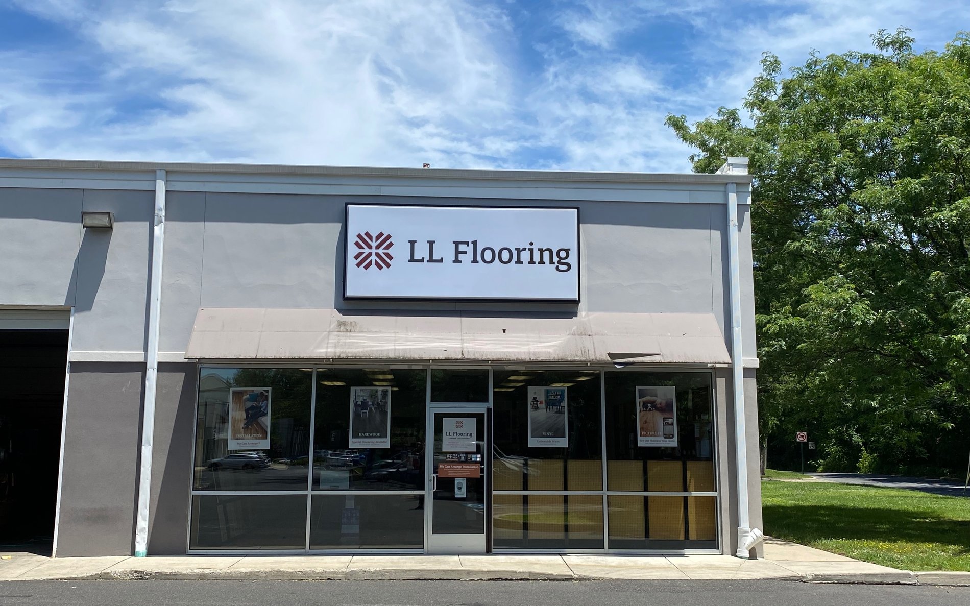 LL Flooring #1101 Cherry Hill | 1205 Warren Avenue | Storefront