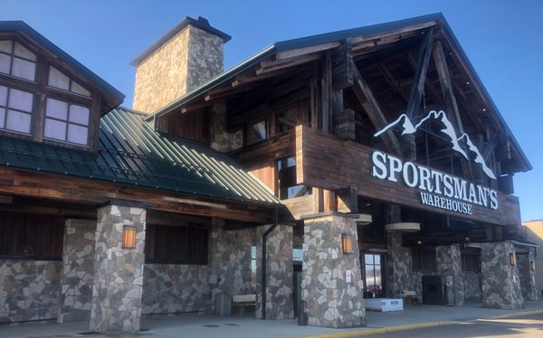 The front entrance of Sportsman's Warehouse in Washington