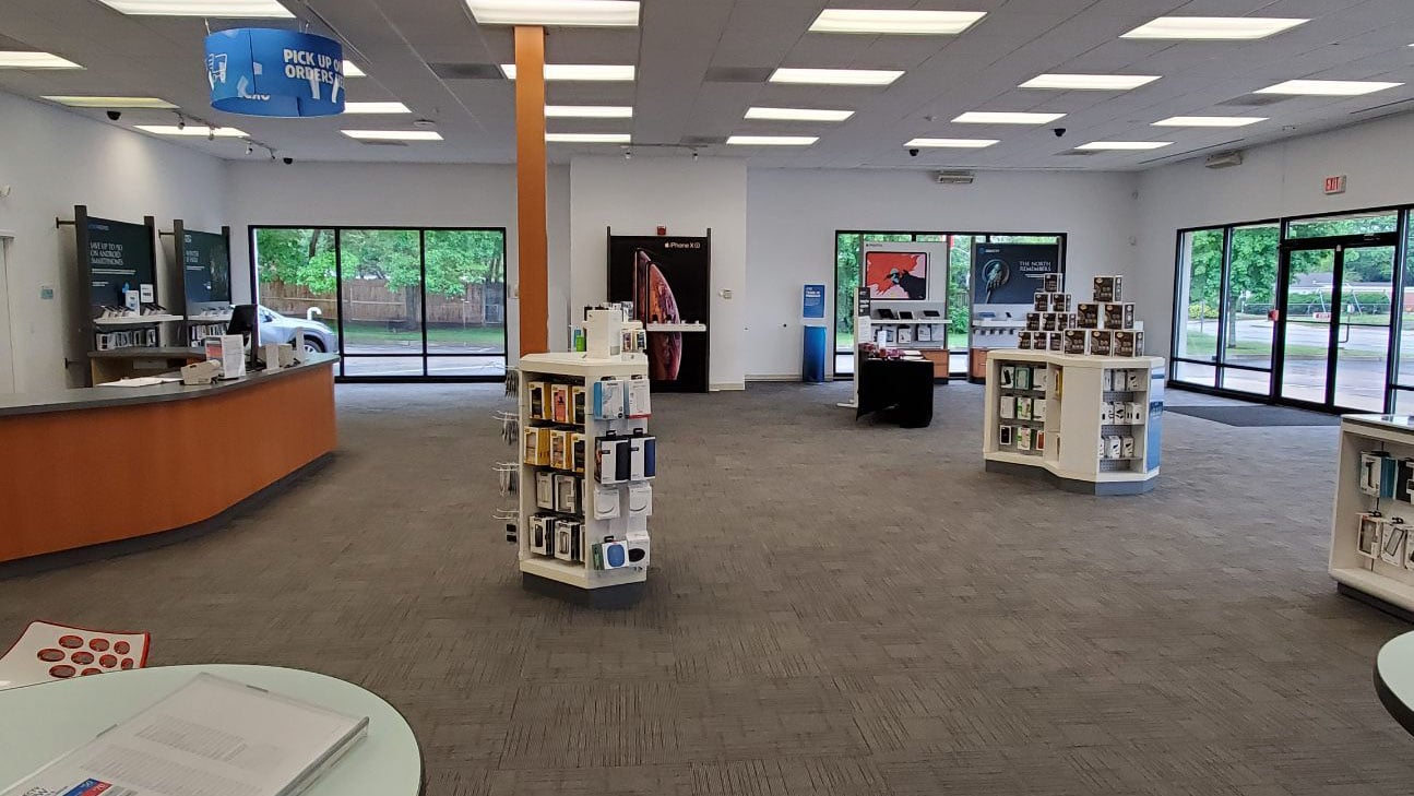 AT&T Store North Kingstown North Kingstown, RI iPhone & Samsung