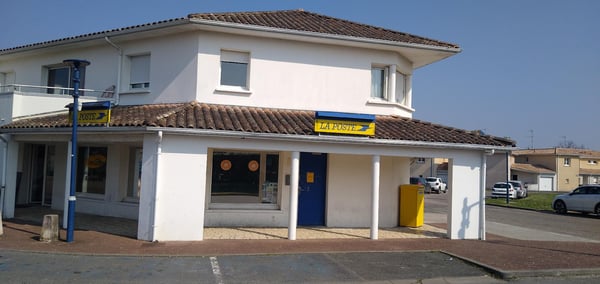 Photo du point La Poste SAINT CAPRAIS DE BORDEAUX