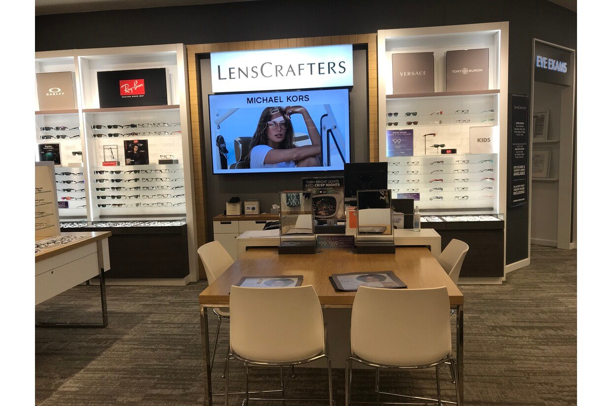 queens center mall eyeglasses