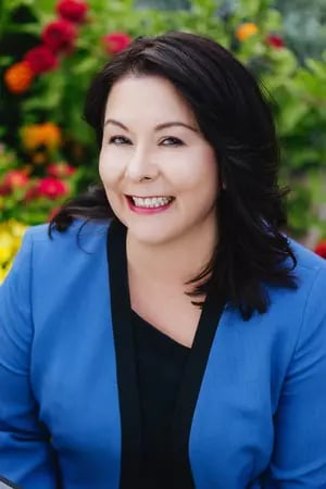 Carousel Associate Image