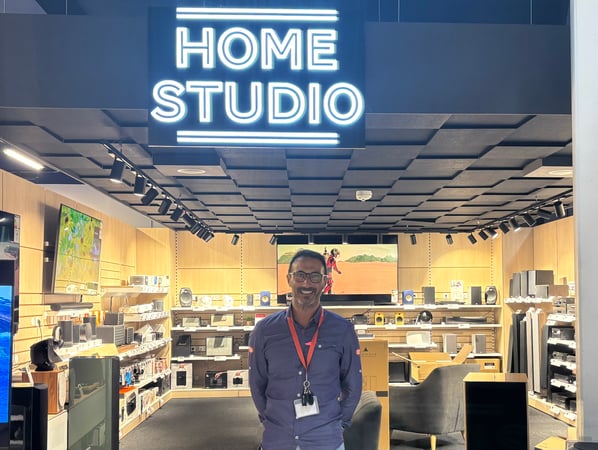 Benoît Vendeur Multimédia magasin Boulanger Bordeaux Mérignac