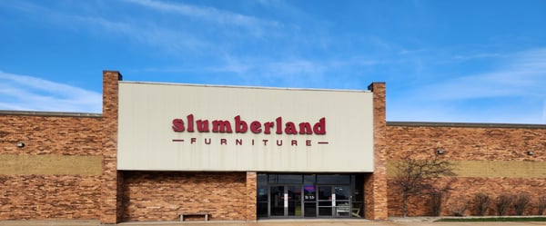 Tomah Slumberland Furniture exterior 2