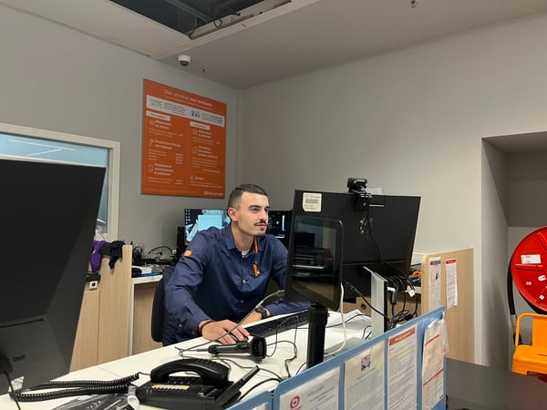 Badr Eddine ElHamel Conseiller Service Client - Boulanger Levallois (So Ouest)