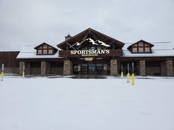 The front entrance of Sportsman's Warehouse in Rochester