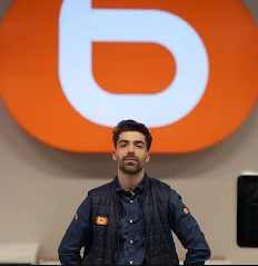 Julien- RESPONSABLE SERVICES CLIENT - Boulanger Thiais