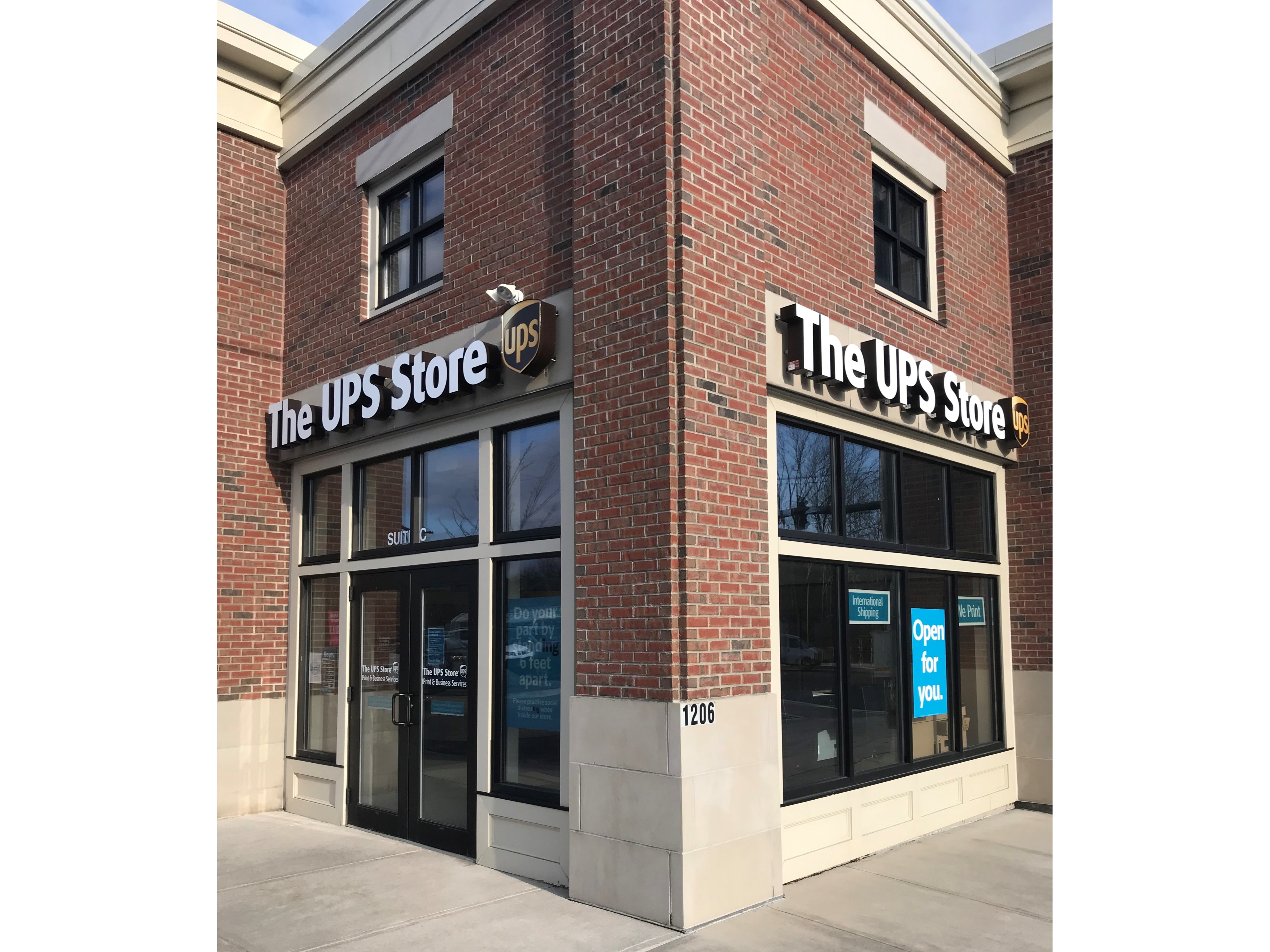 Facade of The UPS Store The Storrs Center