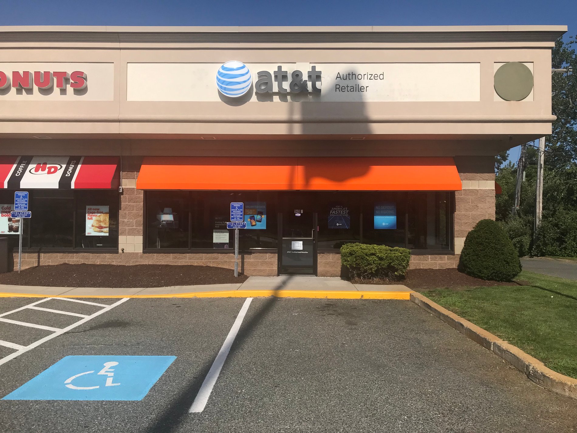 AT&T Store Milford Square Milford, MA Mobile Phones, Prepaid