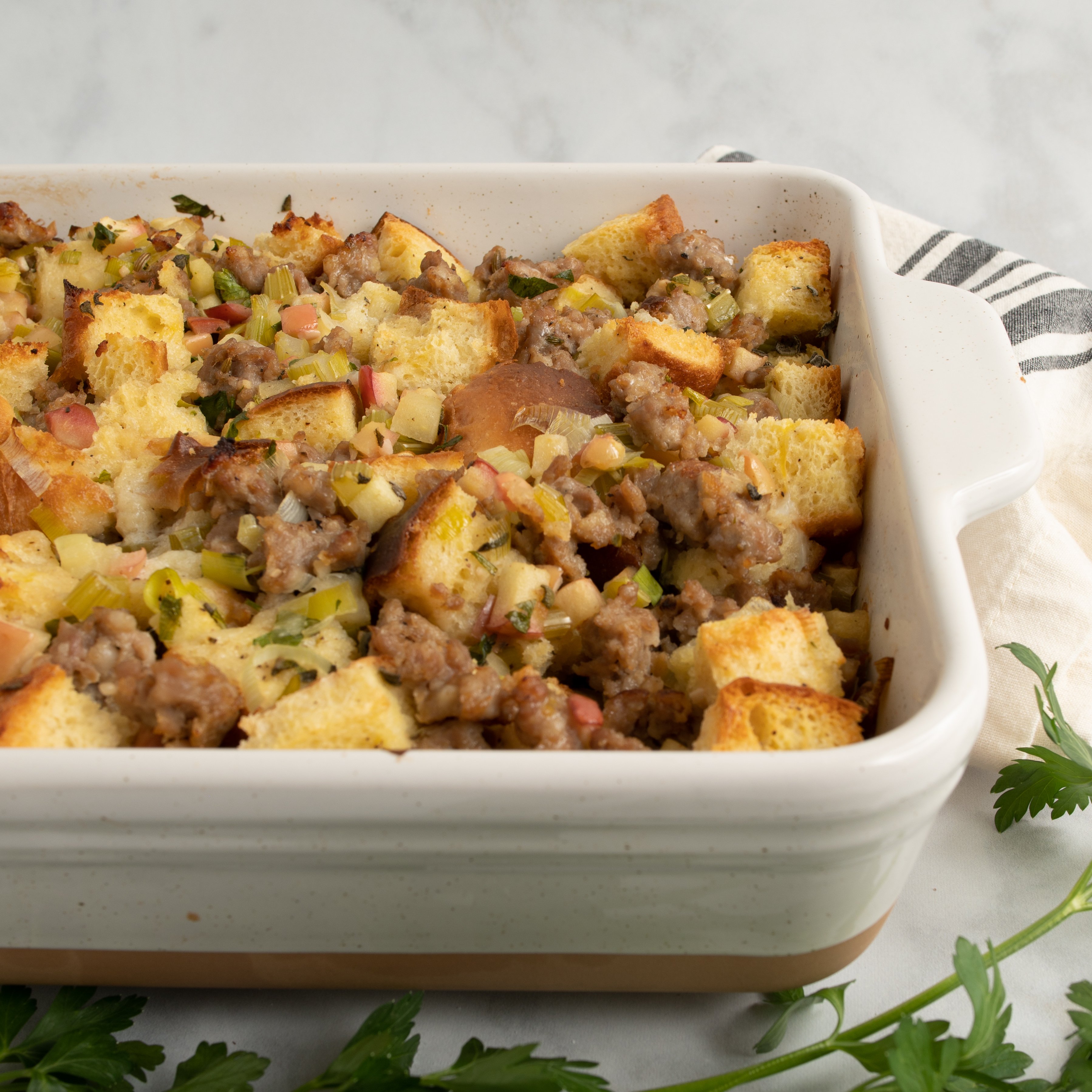 stuffing with sausage leaks apples and herbs