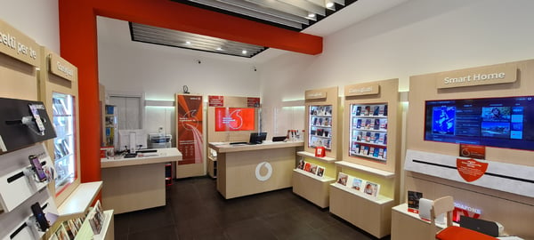 Vodafone Store | Le Piramidi