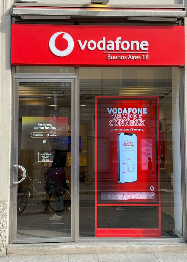 Vodafone Store Corso Buenos Aires, 18