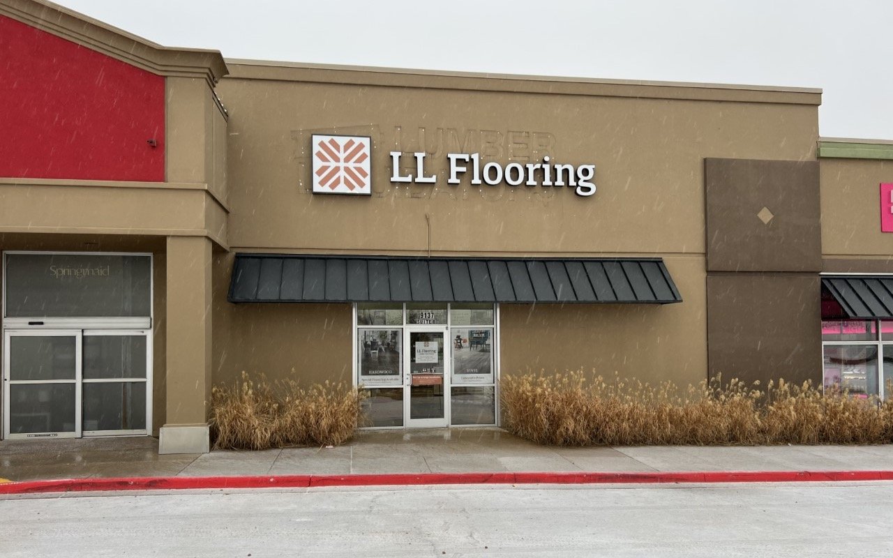 LL Flooring #1057 Tulsa | 9137 E 71st Street | Storefront