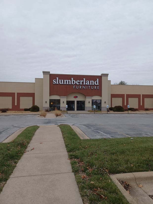 Slumberland Furniture Store in Springfield,  MO - Storefront wide view