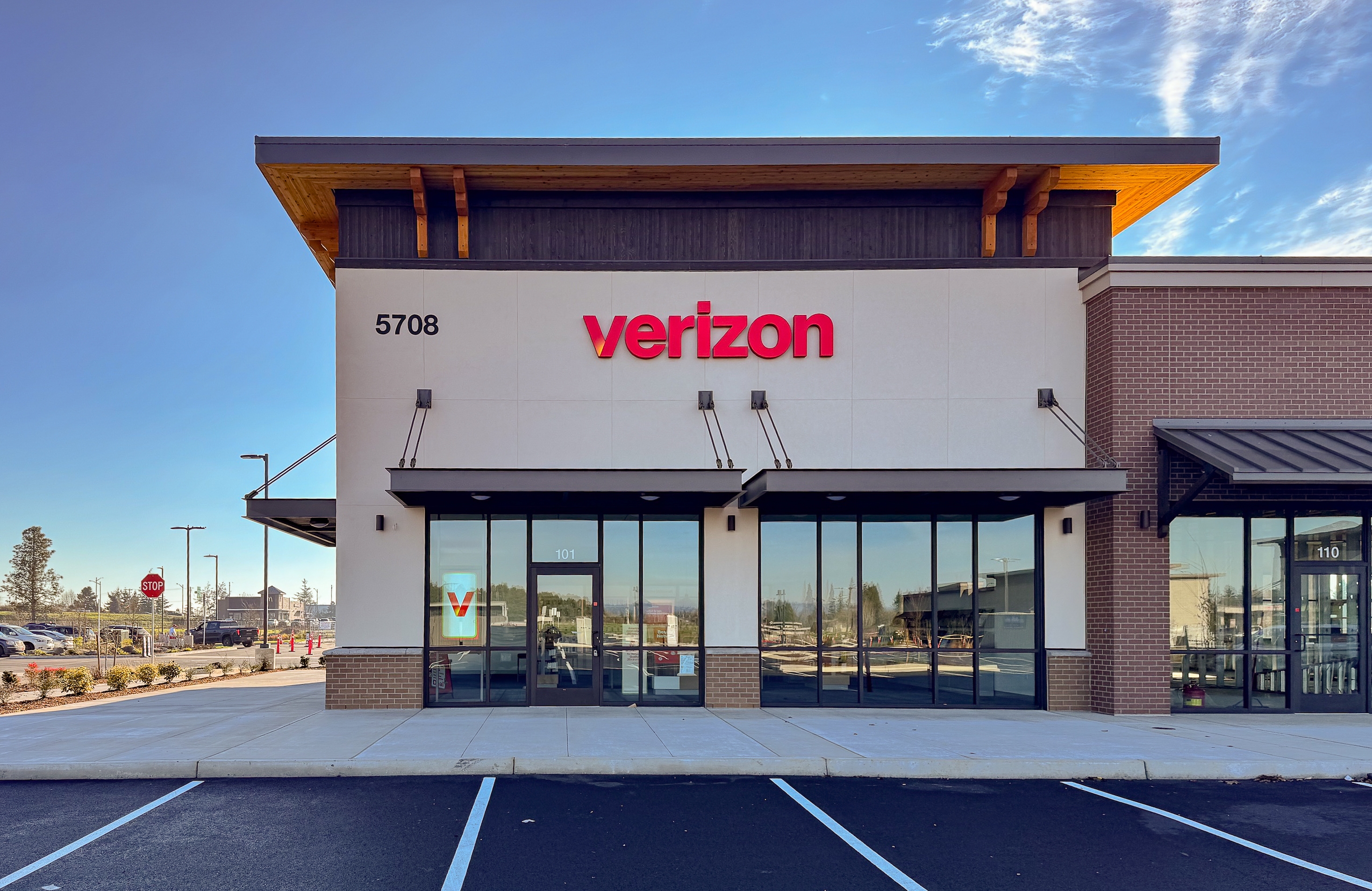Wireless Zone 3849 S Delsea Dr: Verizon Wireless Retailer