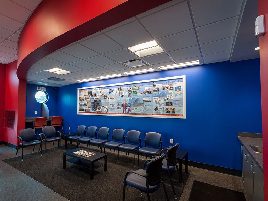 Tire Discounters Beechmont III tires, alignment, brakes, autoglass in