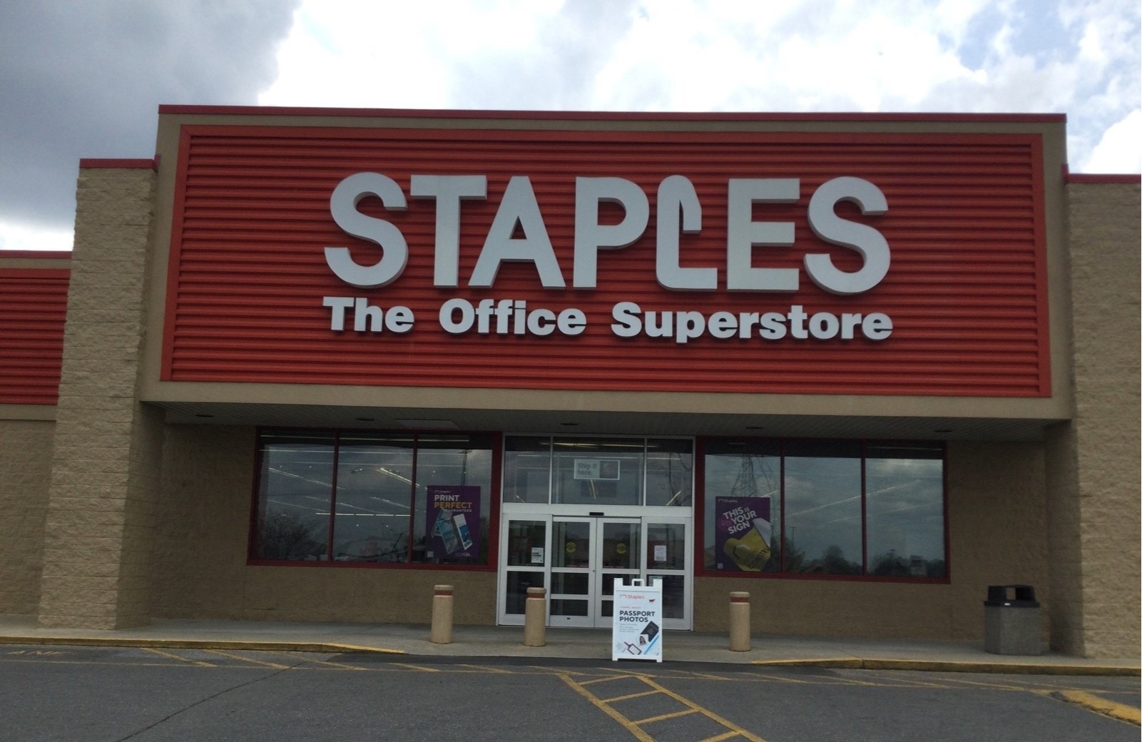 Staples, 129 Plaza Drive, Forest City, NC, Retail Shops - MapQuest