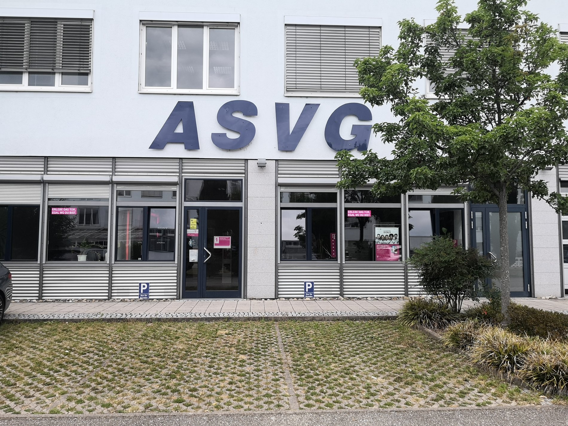 Store photo