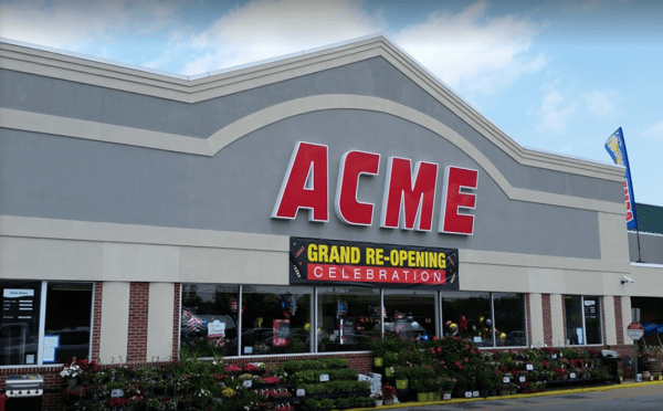 Acme Markets store front picture at 1812 Marsh Rd in Wilmington DE